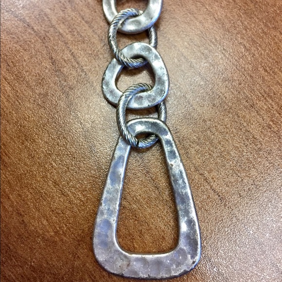 Silver Hammered necklace - Picture 4 of 6